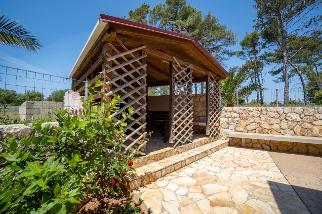 Apartments Pavic - Sapavac Vir Εξωτερικό φωτογραφία