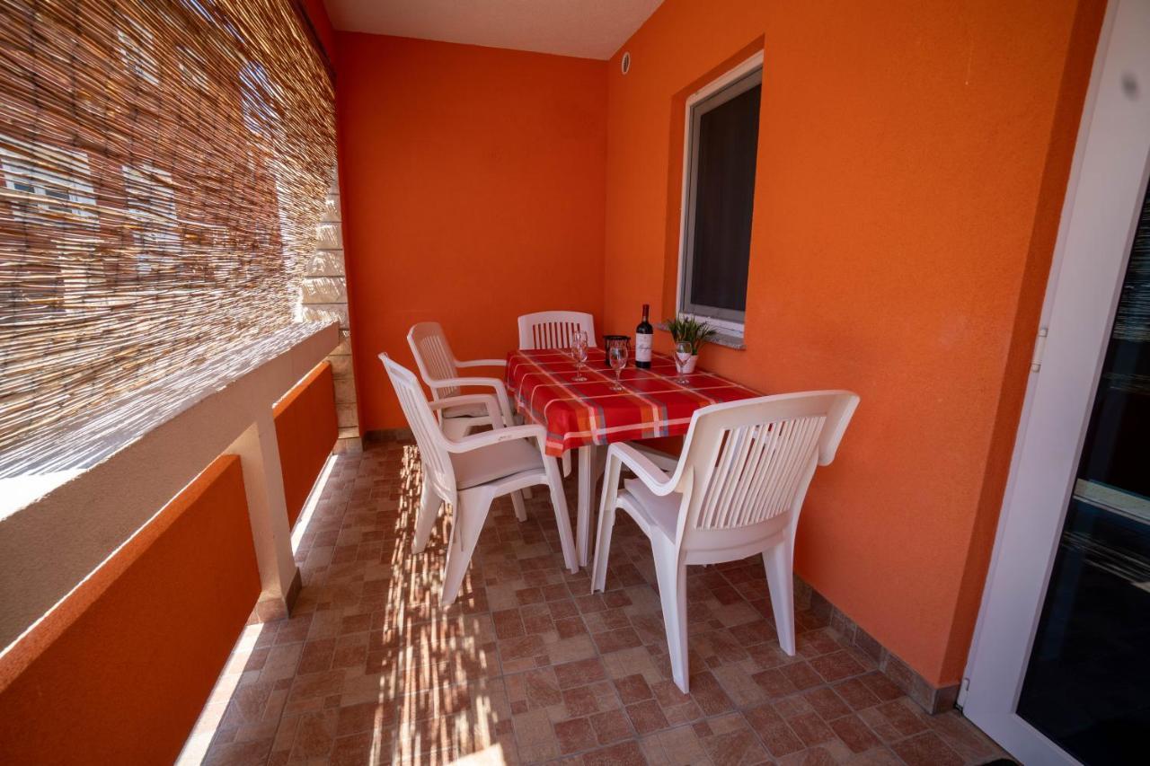 Apartments Pavic - Sapavac Vir Εξωτερικό φωτογραφία