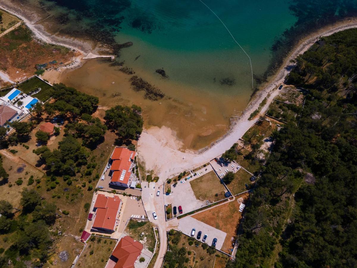 Apartments Pavic - Sapavac Vir Εξωτερικό φωτογραφία