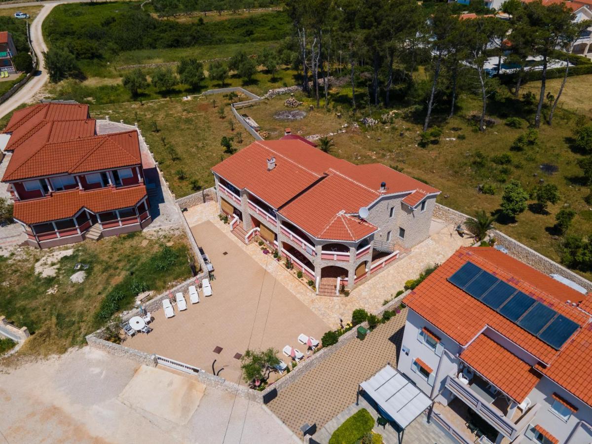 Apartments Pavic - Sapavac Vir Εξωτερικό φωτογραφία