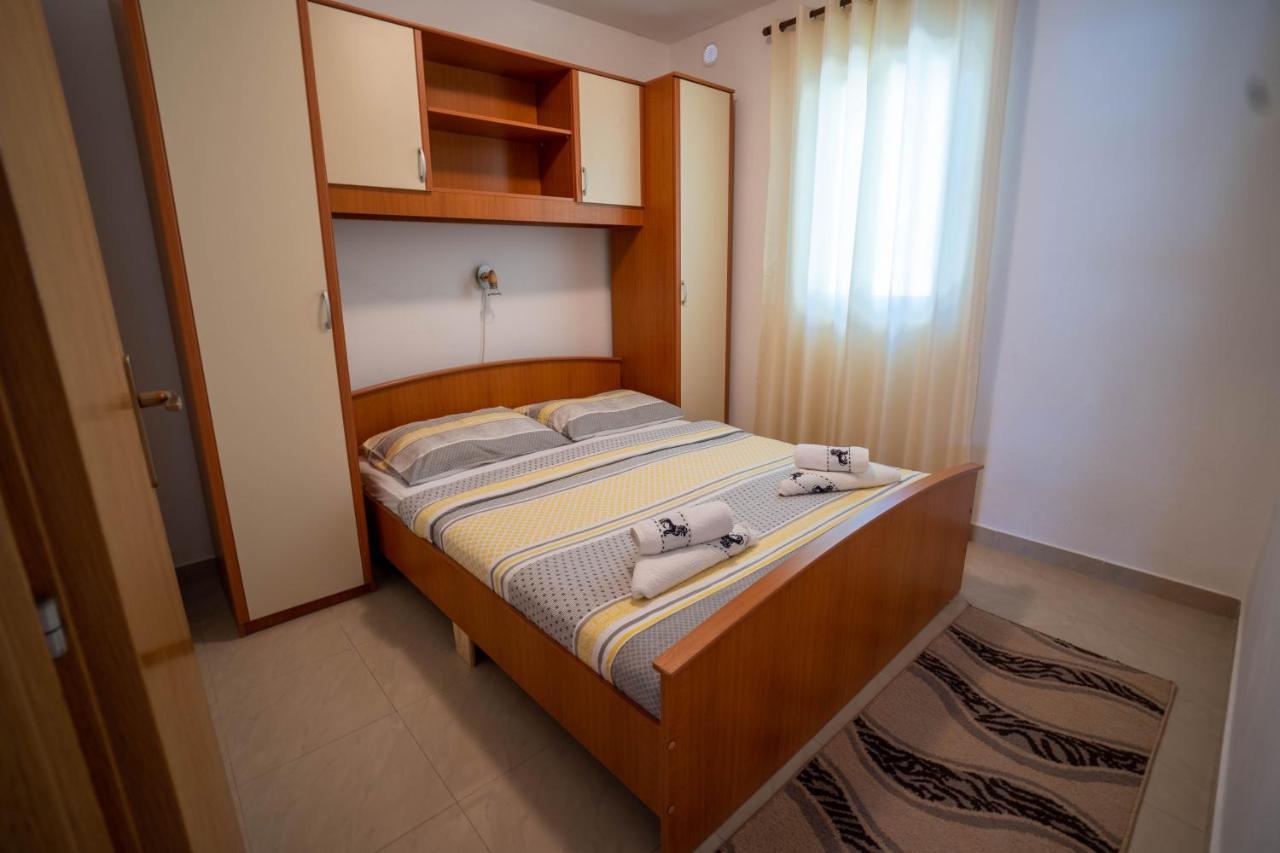 Apartments Pavic - Sapavac Vir Εξωτερικό φωτογραφία