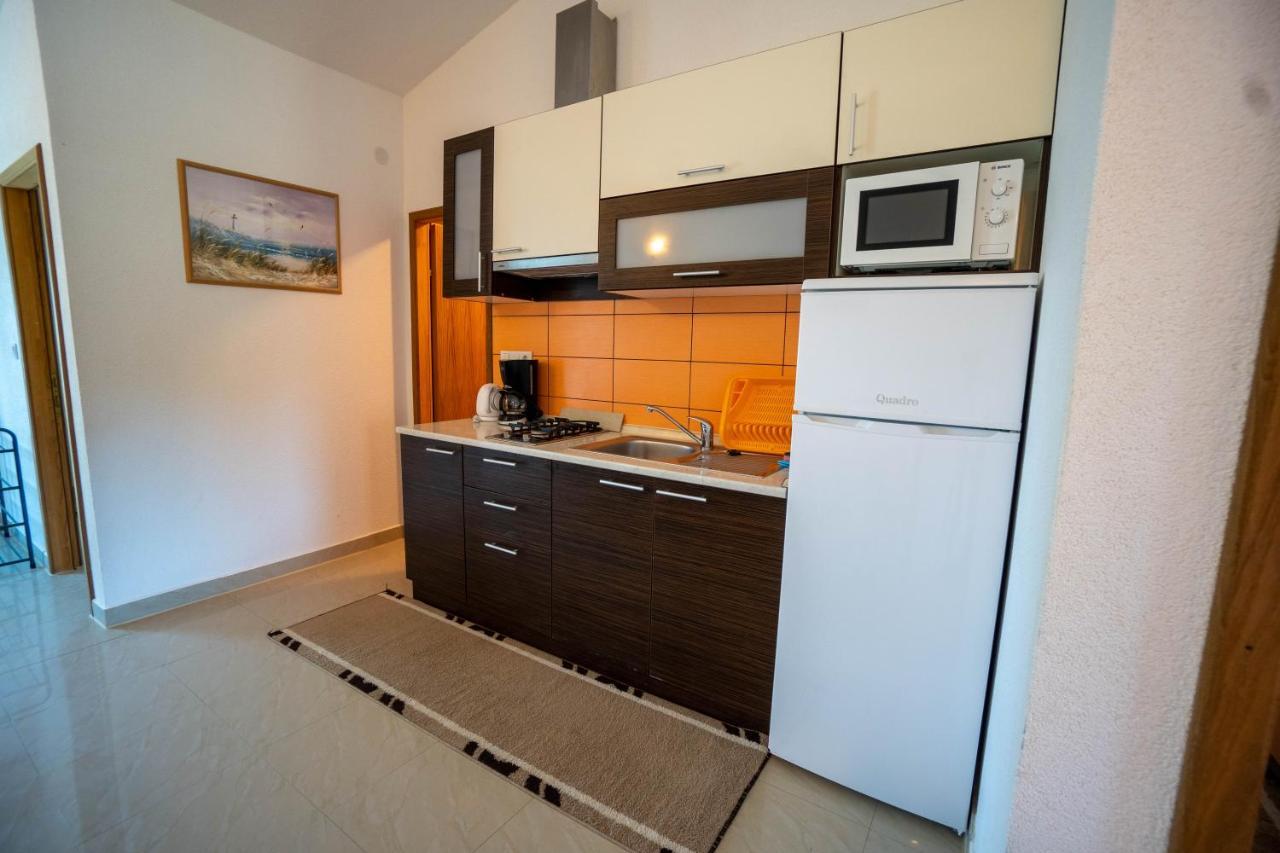 Apartments Pavic - Sapavac Vir Εξωτερικό φωτογραφία