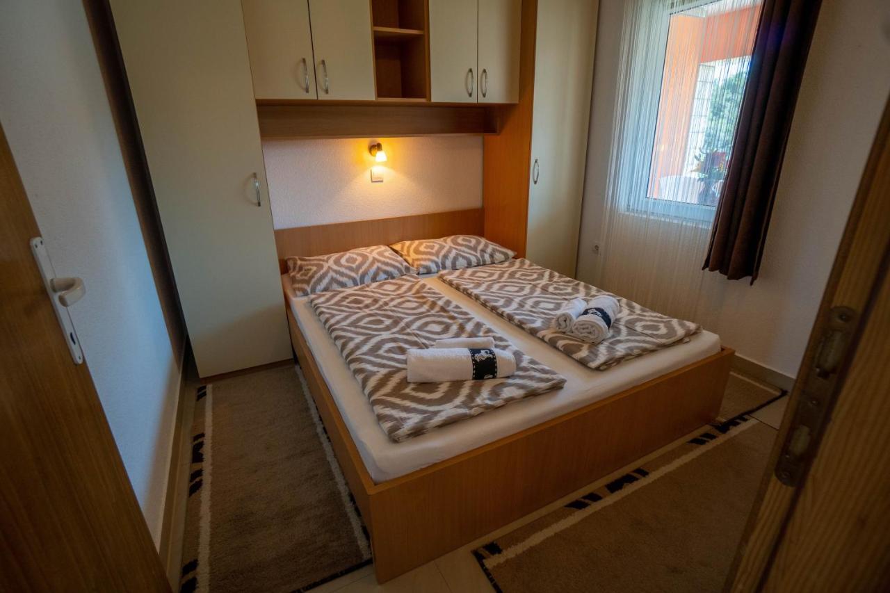 Apartments Pavic - Sapavac Vir Εξωτερικό φωτογραφία