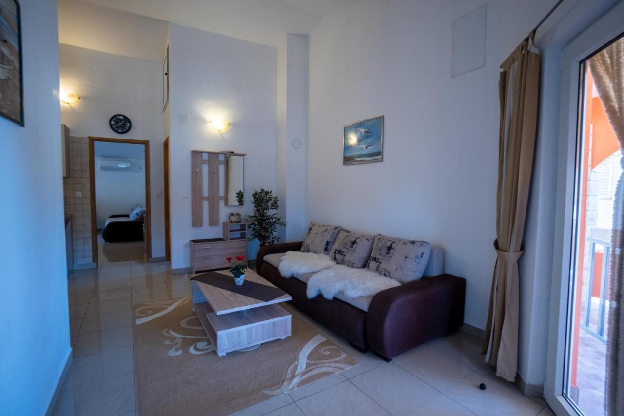 Apartments Pavic - Sapavac Vir Εξωτερικό φωτογραφία